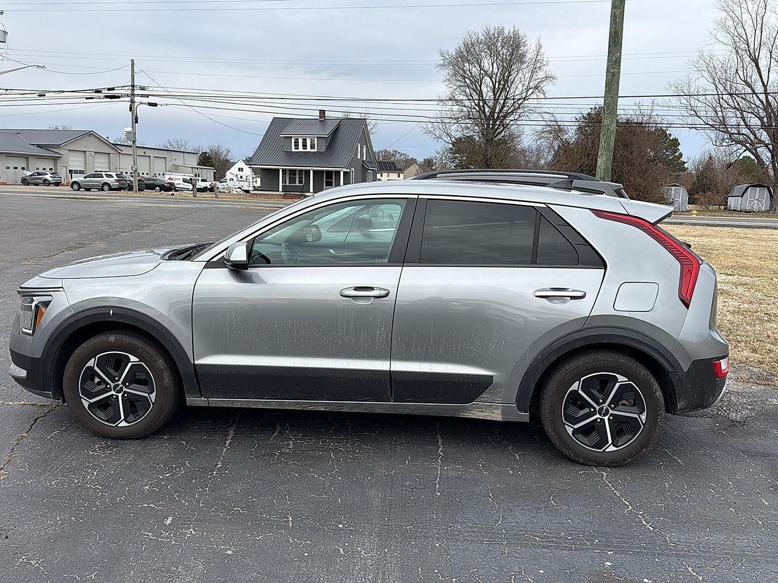 2023 Kia Niro LX