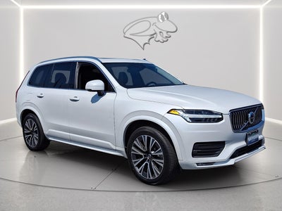 2020 Volvo XC90 Momentum
