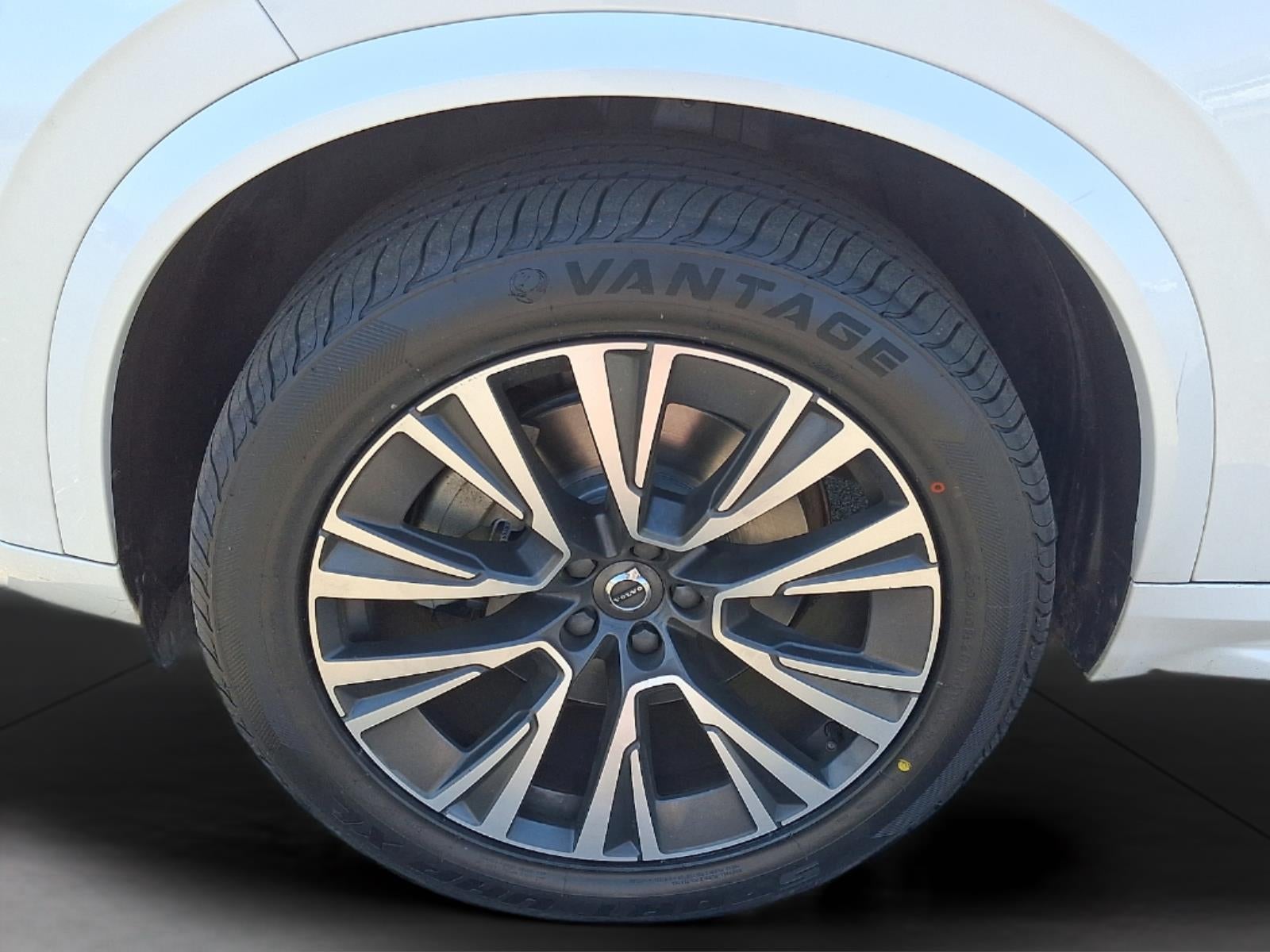 2020 Volvo XC90 Momentum