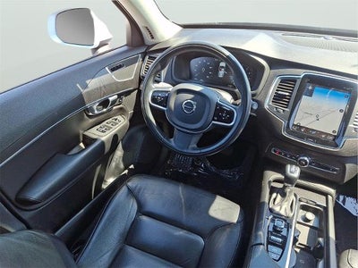 2020 Volvo XC90 Momentum