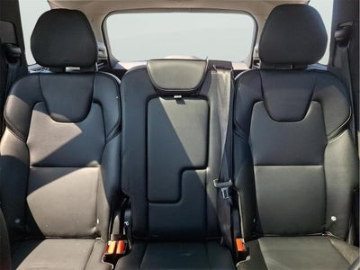 2020 Volvo XC90 Momentum